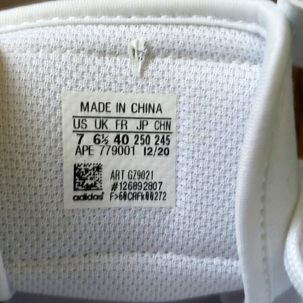 Adidas - Picture 9 of 9